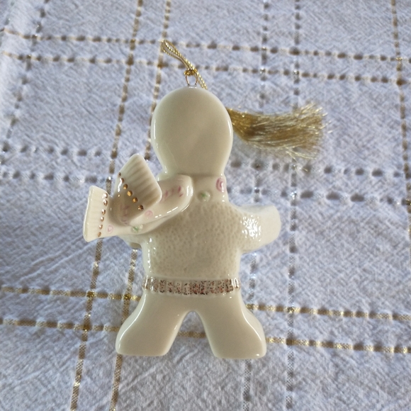 Lenox gingerbread collectible ornament - Picture 2 of 3